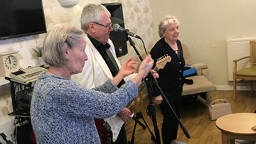 Coventry care home is alive with the sound of music 